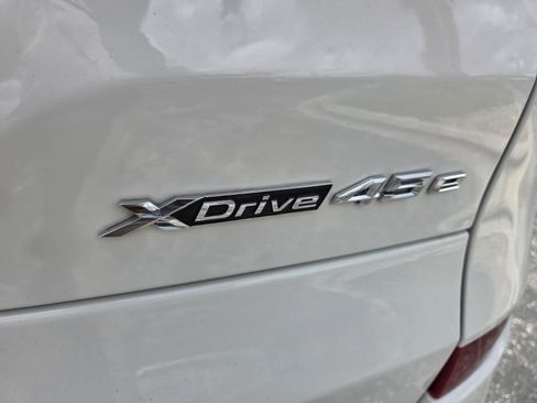 Used 2022 BMW X5 xDrive45e w/ M Sport Package AWD/4WD image 17