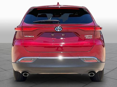 Used 2022 Toyota Venza Limited w/ Advanced Technology Package AWD/4WD image 6