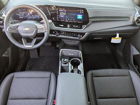 New 2026 Chevrolet Equinox LT w/ Convenience Package II image 15