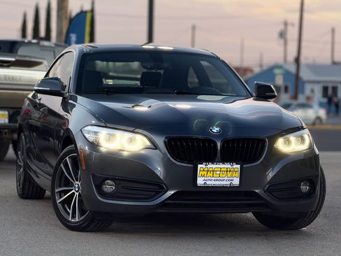 Used 2018 BMW 230i Coupe image 2