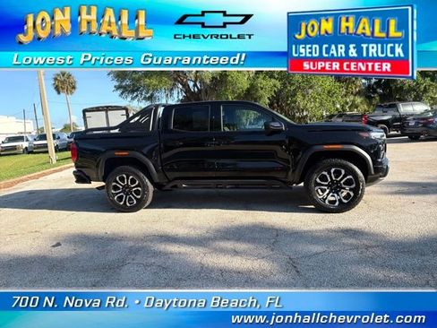 Used 2025 GMC Canyon AT4 w/ Nightfall Edition AWD/4WD image 15