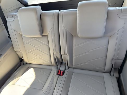 New 2026 Volkswagen Atlas SE image 12