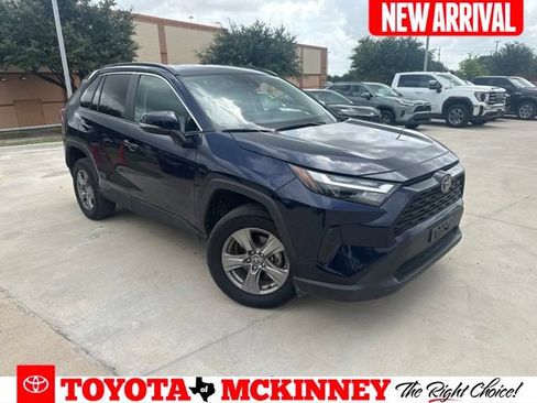 Used 2025 Toyota RAV4 XLE FWD image 1