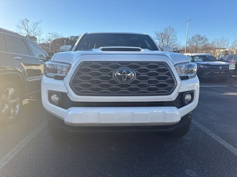 Used 2022 Toyota Tacoma TRD Sport image 8