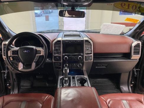 Used 2019 Ford F150 Platinum w/ Equipment Group 701A Luxury RWD image 16