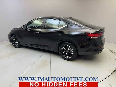 Used 2024 Nissan Sentra SV FWD image 3