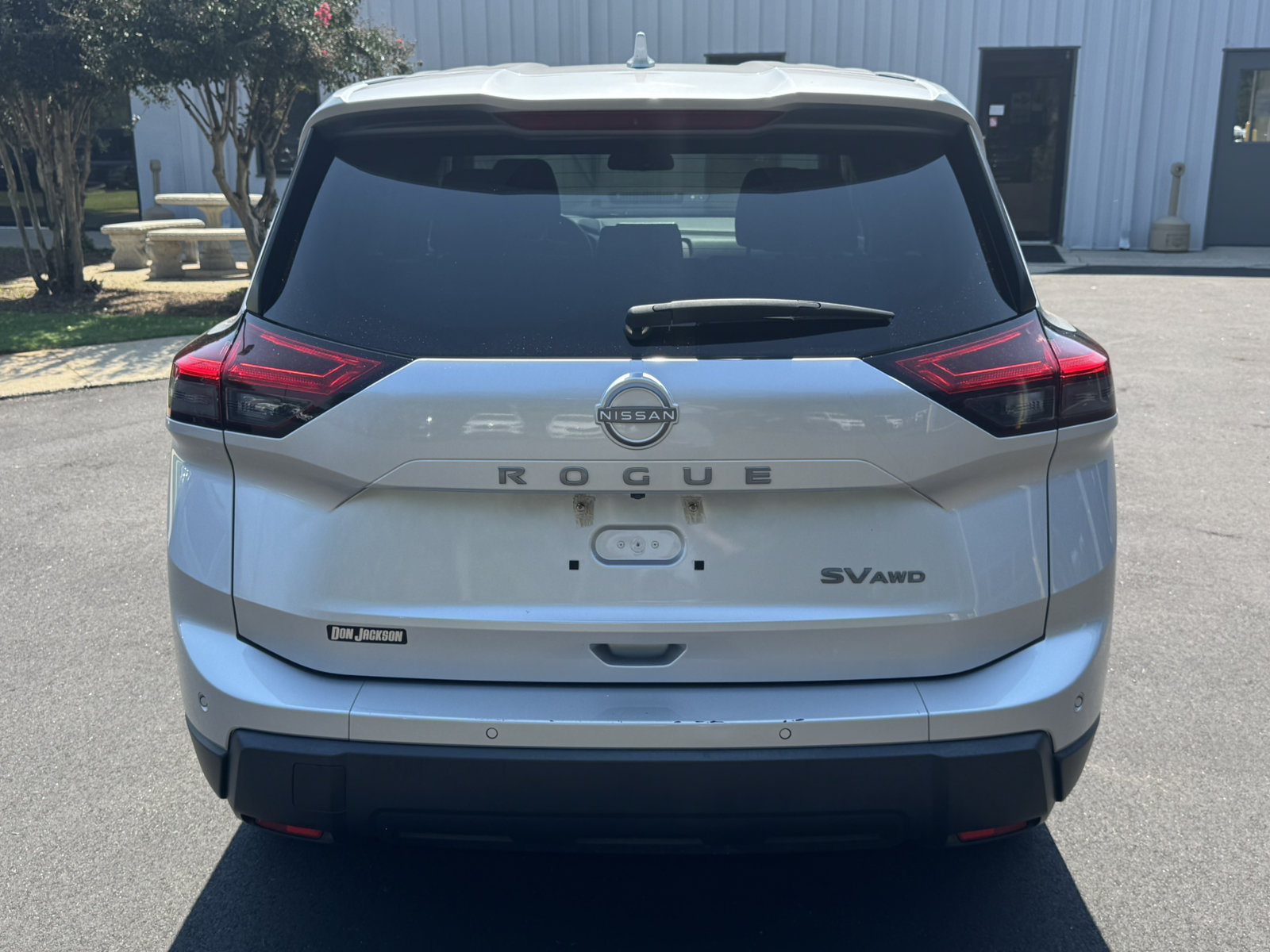 Used 2024 Nissan Rogue SV AWD/4WD image 6