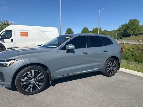 Used 2022 Volvo XC60 B6 Inscription w/ Advanced Package image 29