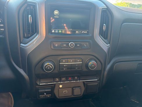 Used 2019 Chevrolet Silverado 1500 Custom Trail Boss w/ Custom Convenience Package AWD/4WD image 11