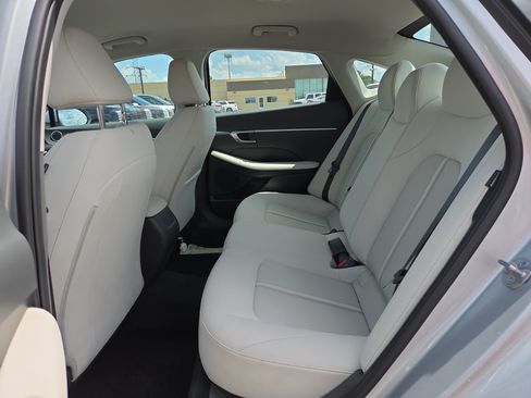 Certified 2026 Hyundai Sonata SE FWD image 8