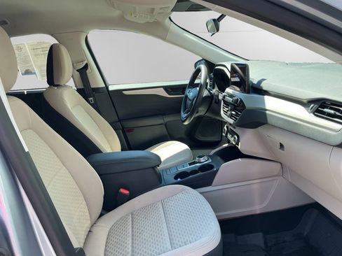 Certified 2022 Ford Escape SE AWD/4WD image 15
