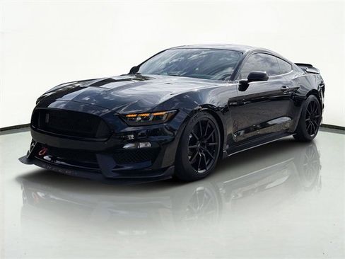 Used 2017 Ford Mustang Shelby GT350 image 7
