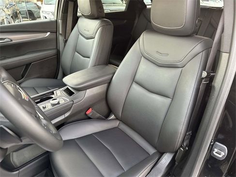 Certified 2024 Cadillac XT5 Luxury w/ LPO, Floor Liner Package image 20