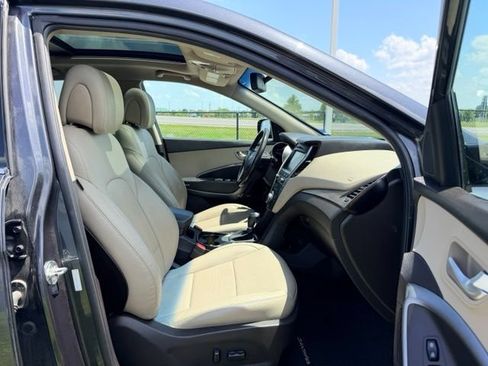 Used 2018 Hyundai Santa Fe Sport w/ 2.4L Tech Package 04 AWD/4WD image 11
