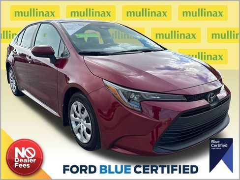 Used 2026 Toyota Corolla LE FWD image 1