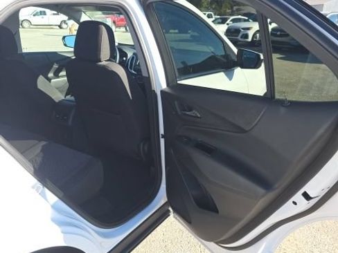 Used 2024 Chevrolet Equinox LT AWD/4WD image 24