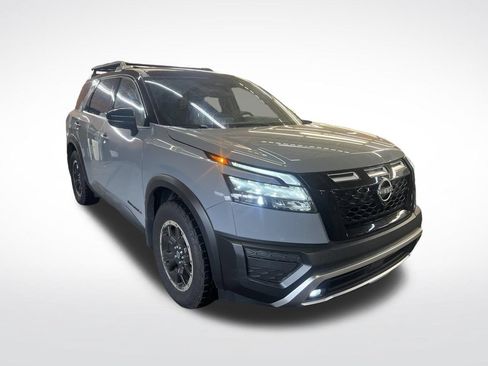 Used 2025 Nissan Pathfinder Rock Creek AWD/4WD image 7