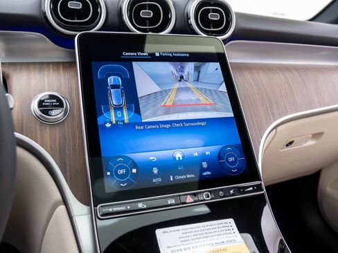 New 2026 Mercedes-Benz GLC 300 GLC 300 image 25