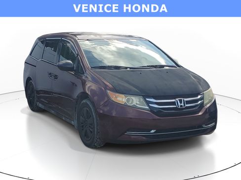 Used 2014 Honda Odyssey LX image 1
