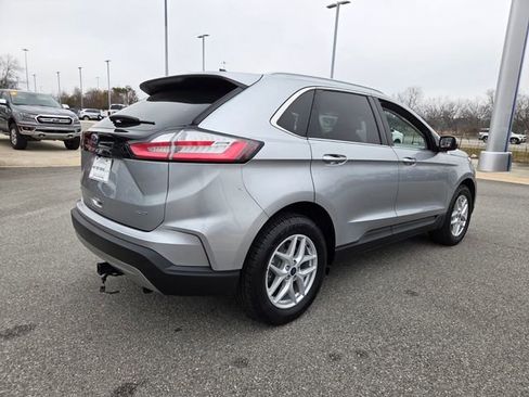 Used 2022 Ford Edge SEL w/ Convenience Package image 11