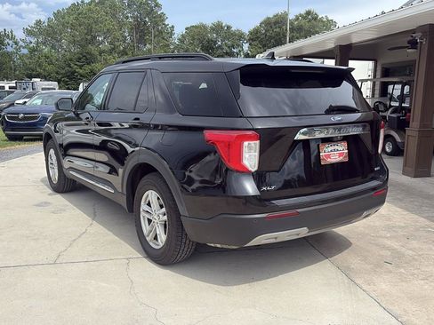 Used 2020 Ford Explorer XLT w/ Equipment Group 202A AWD/4WD image 7