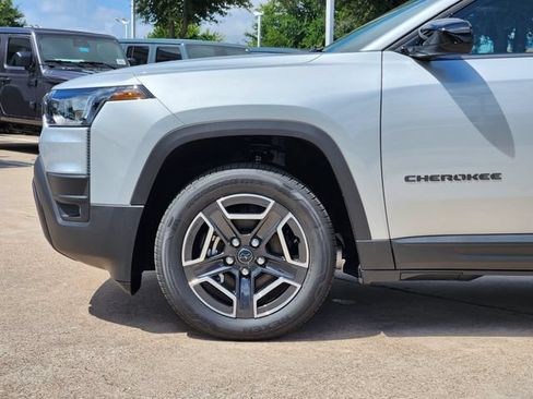 New 2026 Jeep Cherokee Laredo AWD/4WD image 6