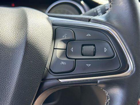Used 2023 Buick Encore GX Select FWD image 21