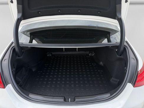 Used 2025 Mercedes-Benz C 300 Sedan image 11