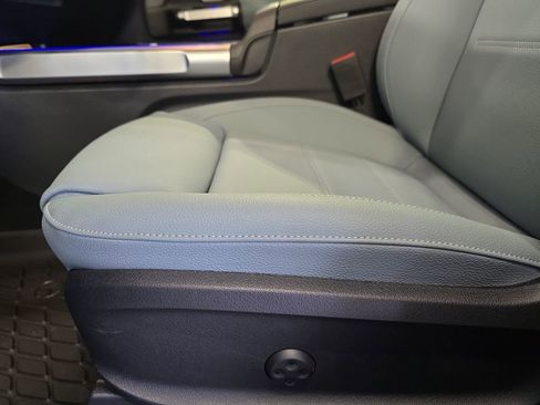 New 2026 Mercedes-Benz GLB 250 image 29