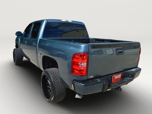 Used 2011 Chevrolet Silverado 1500 LT w/ All-Star Edition AWD/4WD image 7