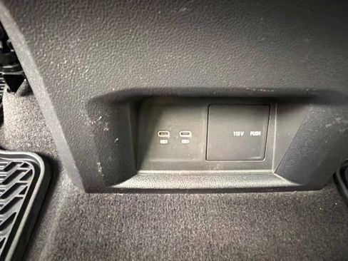 Used 2021 Volkswagen Atlas SE image 15