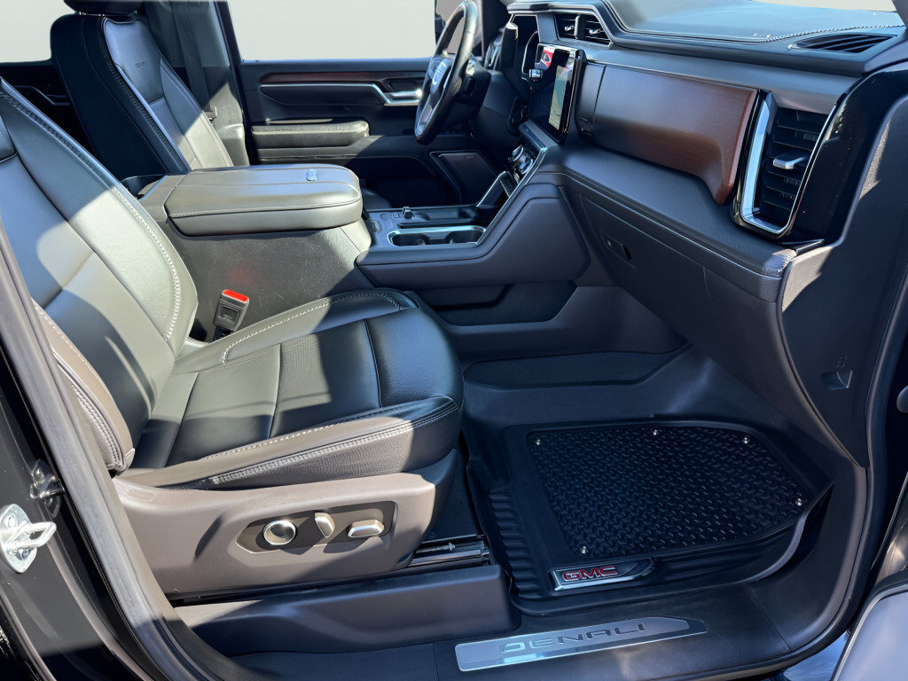 Certified 2024 GMC Sierra 3500 Denali w/ Denali Reserve Package AWD/4WD image 8