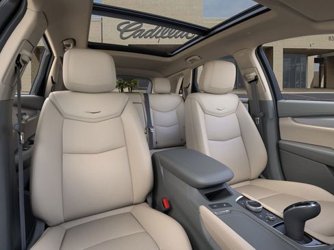 New 2025 Cadillac XT5 Premium Luxury w/ LPO, Floor Liner Package image 16