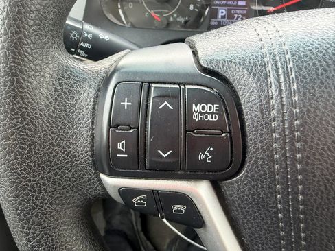 Used 2017 Toyota Sienna LE FWD image 13