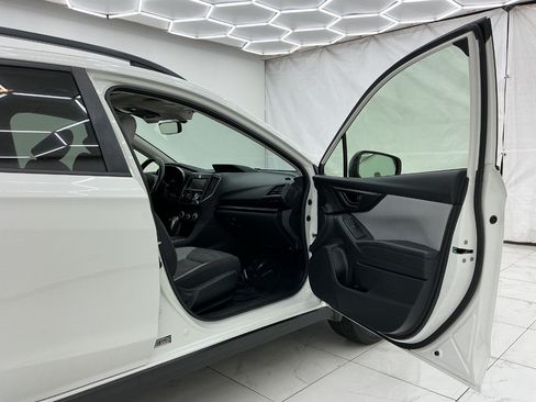 Used 2020 Subaru Crosstrek 2.0i Premium w/ Moonroof Package 2 AWD/4WD image 17
