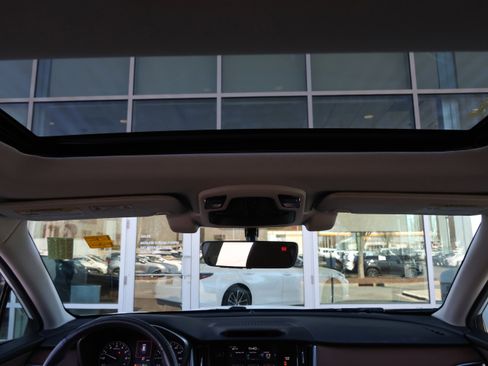 Used 2020 Subaru Outback Touring XT image 29