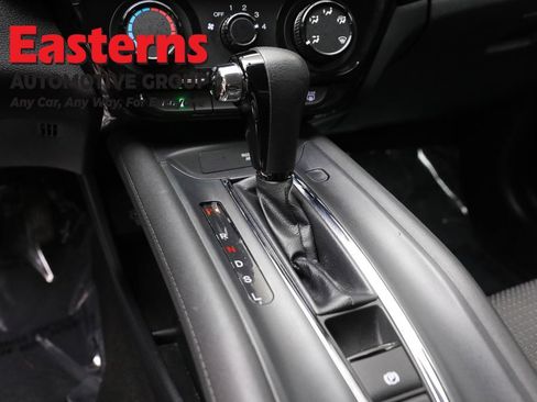 Used 2021 Honda HR-V LX image 12