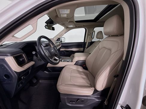 Used 2023 Ford Expedition Max Limited AWD/4WD image 5