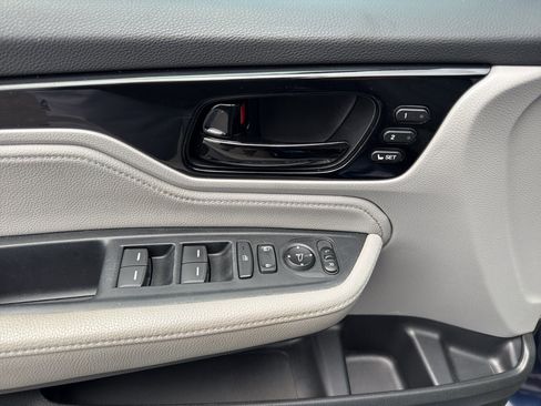 Certified 2023 Honda Odyssey Touring image 11