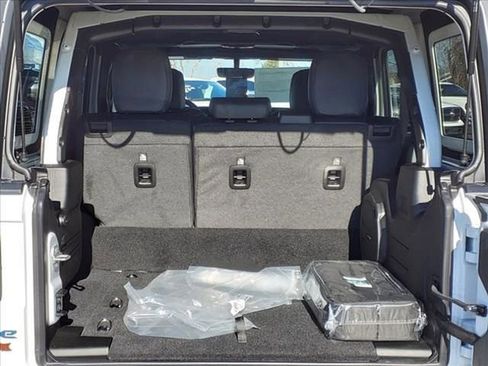 New 2023 Jeep Wrangler Unlimited Rubicon 4xe w/ Cold Weather Group image 11