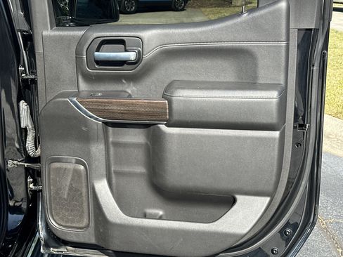 Used 2020 Chevrolet Silverado 1500 LT w/ All-Star Edition AWD/4WD image 17