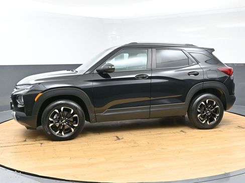 Used 2022 Chevrolet TrailBlazer LT w/ Convenience Package image 6