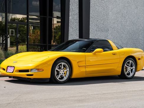 Used 2003 Chevrolet Corvette Coupe w/ Preferred Equipment Group image 57