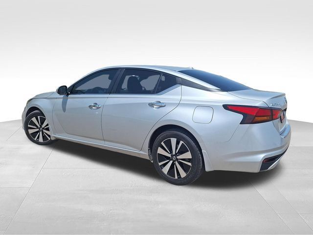 Certified 2022 Nissan Altima 2.5 SV w/ SV Premium Package AWD/4WD image 6