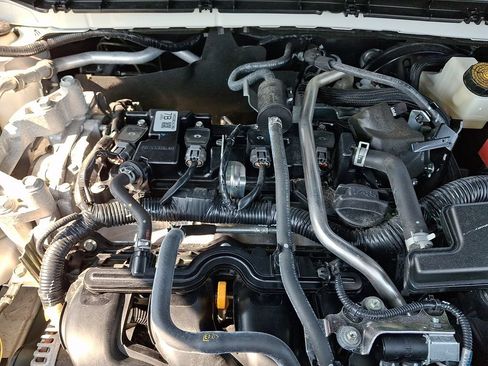 Certified 2025 Nissan Kicks SV AWD/4WD image 26