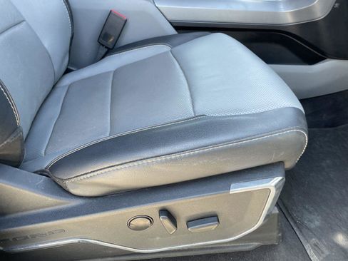 Used 2023 Ford F150 Lariat RWD image 29