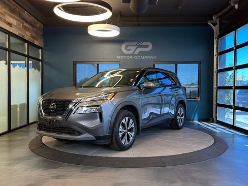 Used 2021 Nissan Rogue SV AWD/4WD image 7