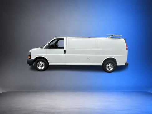 Used 2018 Chevrolet Express 3500 Extended w/ Driver Convenience Package RWD image 1
