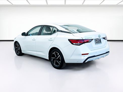 Used 2024 Nissan Sentra SV image 6