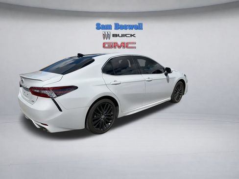 Used 2023 Toyota Camry XSE FWD image 9